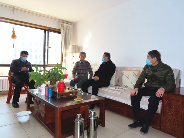 区人大常委会主任孟宪伟看望慰问离退休老干部