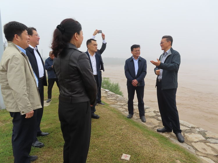 落实防汛责任，筑牢防汛堤坝，确保黄河防汛万无一失——孟宪伟主任实地察看黄河防汛工作