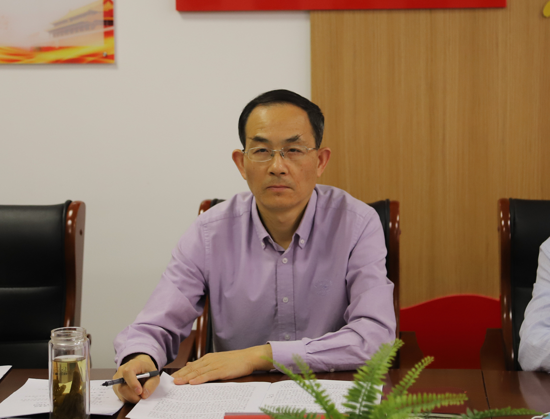 区人大常委会主任会议察看全区退役军人服务保障工作 听取疫情防控工作汇报