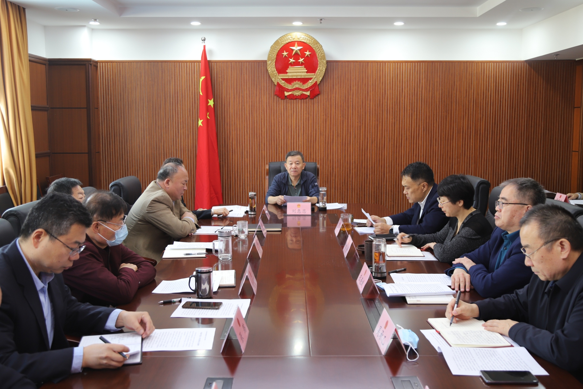 区人大常委会党组理论学习中心组集体学习党的二十大精神