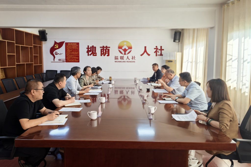 区人大常委会二级巡视员张怡参加部分街道民生实事重点项目监督活动