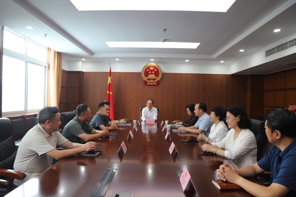 济南市槐荫区人大常委会机关举行干部荣誉退休仪式
